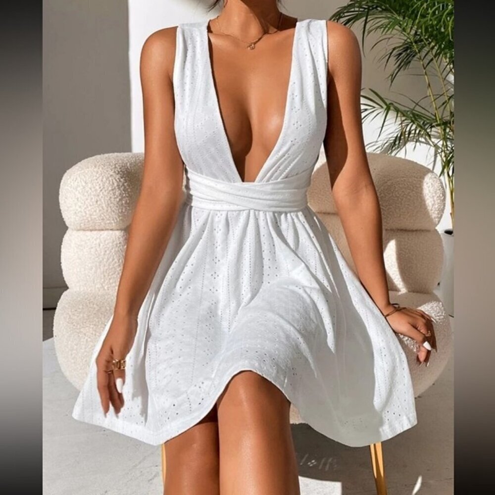 NWOT SHEIN White Plunge V-Neck Eyelet Sleeveless Mini Dress Women’s Size Small - Picture 2 of 9